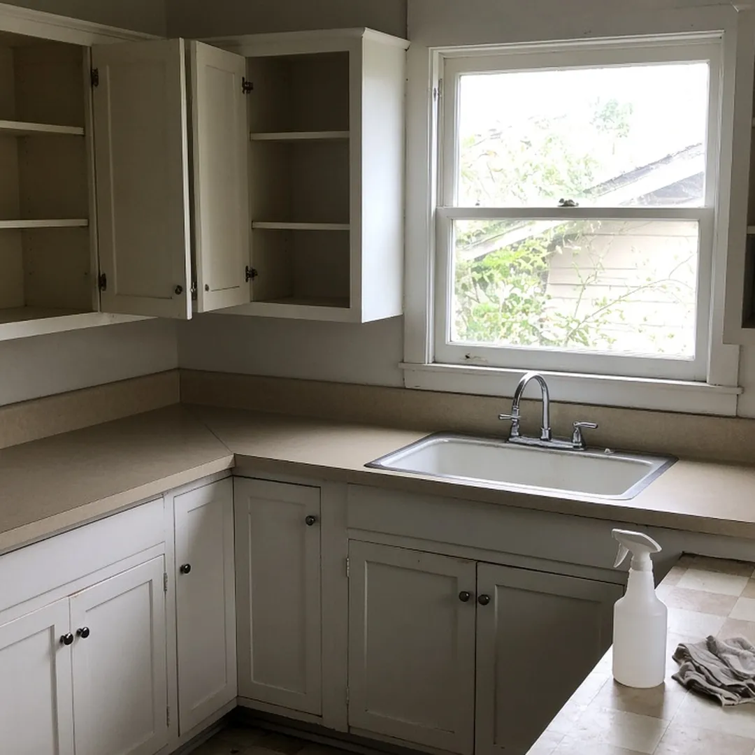 Cleared kitchen in a Redwood City home